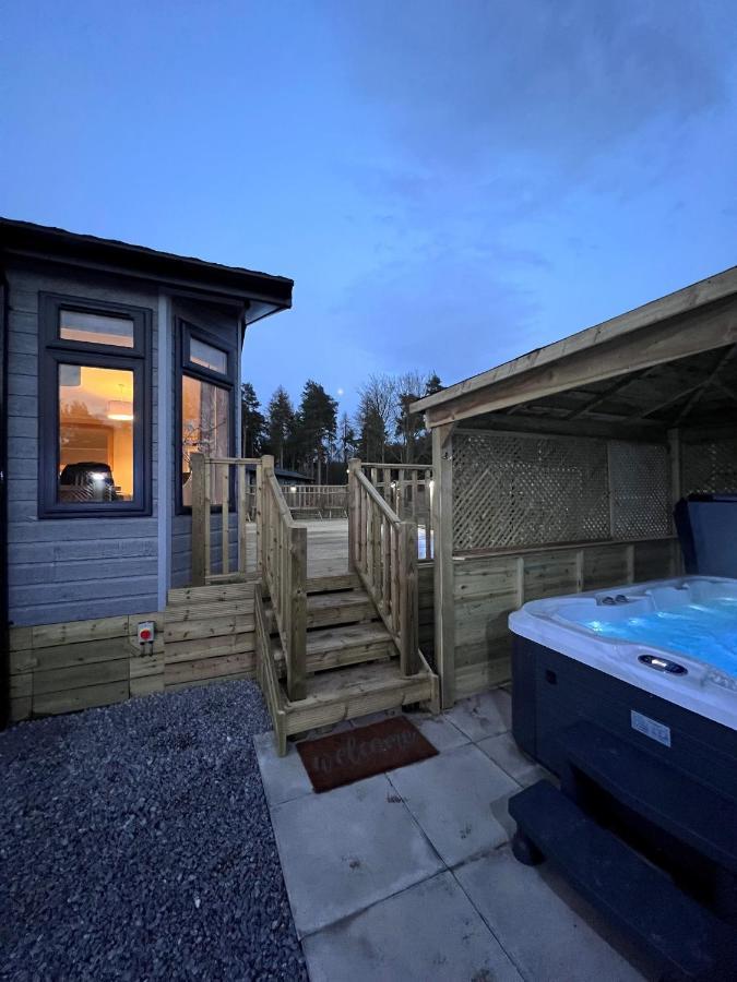 Hollicarrs - Bluebell Lodge Riccall Exterior photo